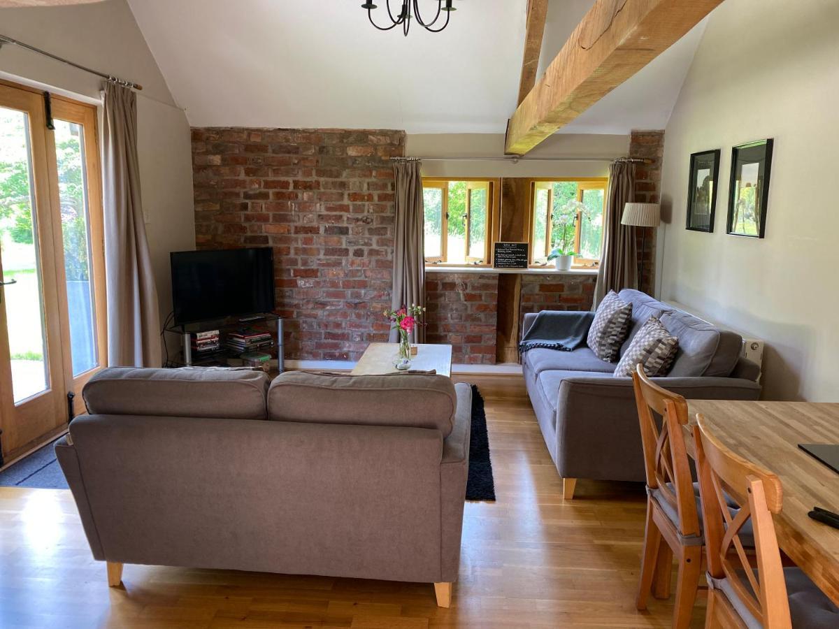 Hidden Cottages Two Lovely 1 Bed Cottages In Peaceful Surroundings, 1 With Log Burner Henley-in-Arden Exterior foto